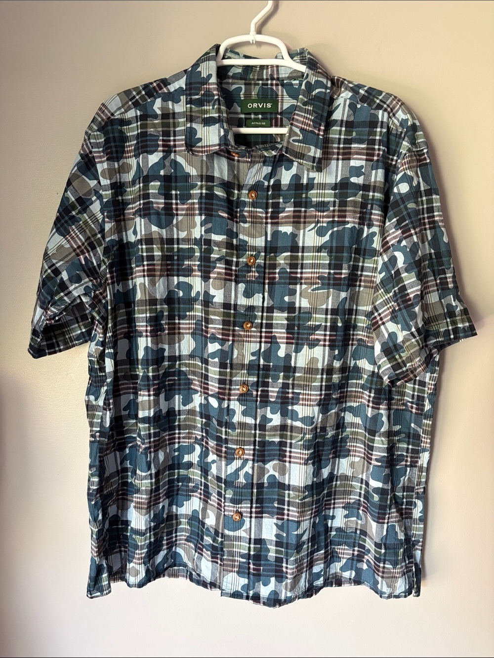 Orvis Active Fit Mens Camo/Plaid Short Sleeve Button Down